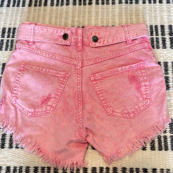 Retrofete Tessa Shorts in Vintage Pink. Size 23 - Picture 2 of 8